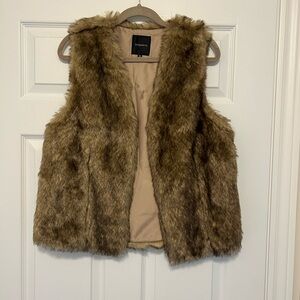 Dynamite Faux Fur Veste